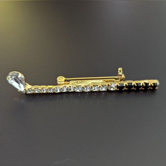 Vintage Rhinestone Golf Club Brooch Gold Toned Sparkling Clear and Black Pin - Picture 2 of 5
